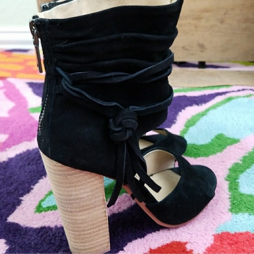 Kristin Cavallari for Chinese Laundry black heels